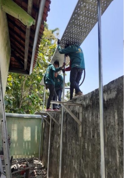pemasangan lampu